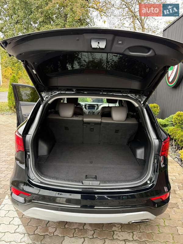 Внедорожник / Кроссовер Hyundai Santa FE 2016 в Львове