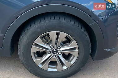 Внедорожник / Кроссовер Hyundai Santa FE 2015 в 