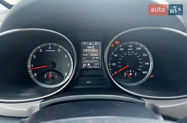 Внедорожник / Кроссовер Hyundai Santa FE 2015 в 