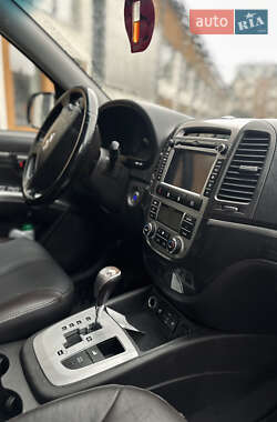 Позашляховик / Кросовер Hyundai Santa FE 2011 в 