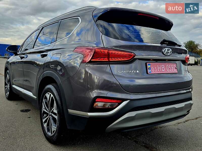 Внедорожник / Кроссовер Hyundai Santa FE 2018 в Днепре