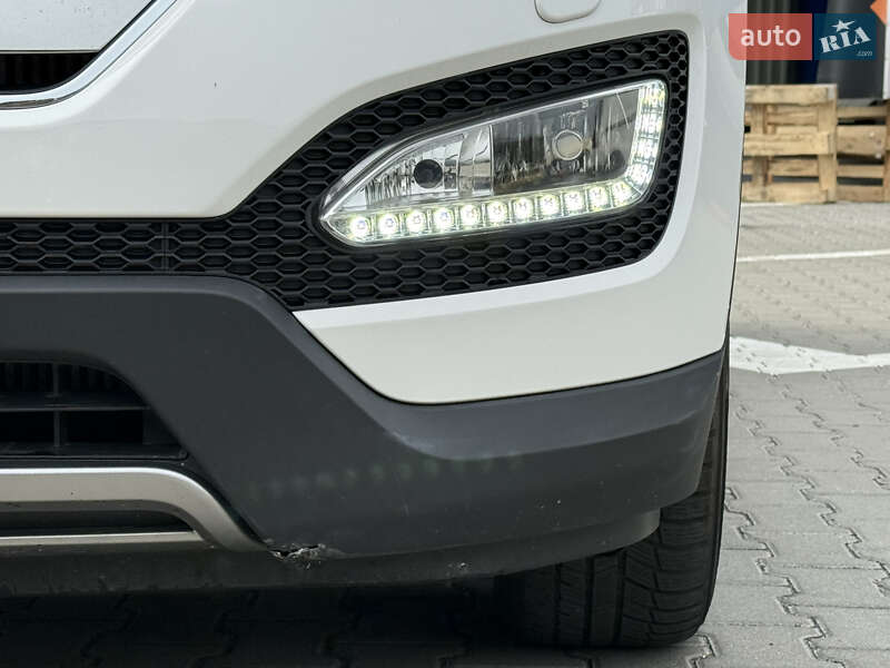 Внедорожник / Кроссовер Hyundai Santa FE 2014 в Ровно