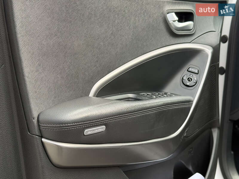 Внедорожник / Кроссовер Hyundai Santa FE 2014 в Ровно