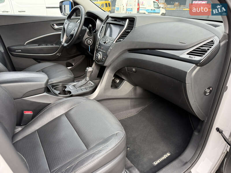 Внедорожник / Кроссовер Hyundai Santa FE 2014 в Ровно