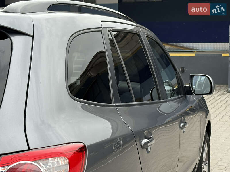 Внедорожник / Кроссовер Hyundai Santa FE 2012 в Ровно