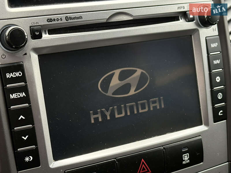Внедорожник / Кроссовер Hyundai Santa FE 2012 в Ровно