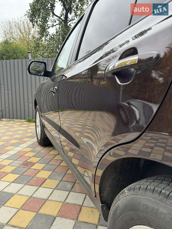 Внедорожник / Кроссовер Hyundai Santa FE 2011 в Киеве