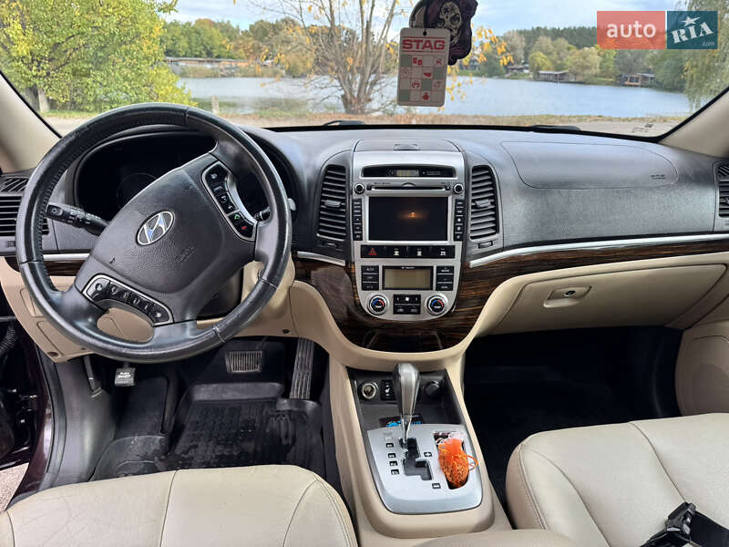 Внедорожник / Кроссовер Hyundai Santa FE 2011 в Киеве