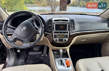 Внедорожник / Кроссовер Hyundai Santa FE 2011 в 