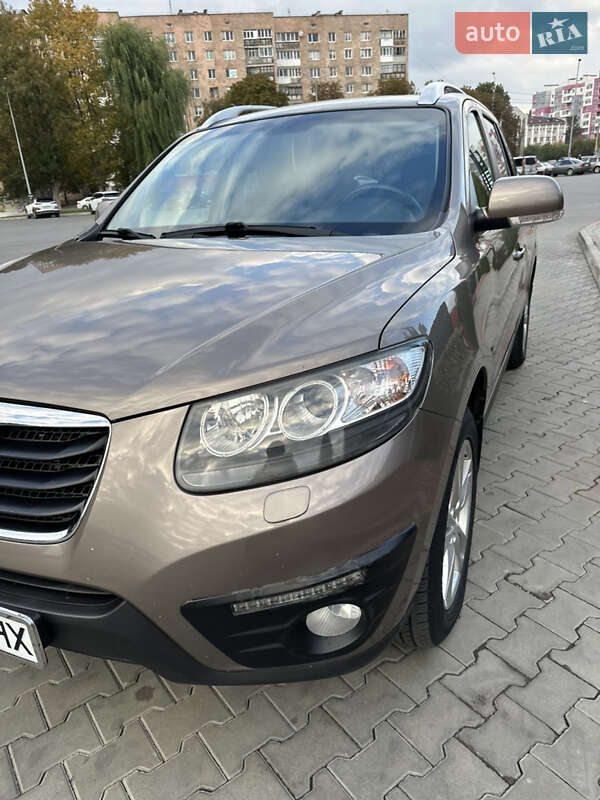 Позашляховик / Кросовер Hyundai Santa FE 2011 в Луцьку фото 2 Позашляховик / Кросовер Hyundai Santa FE 2011 в Луцьку