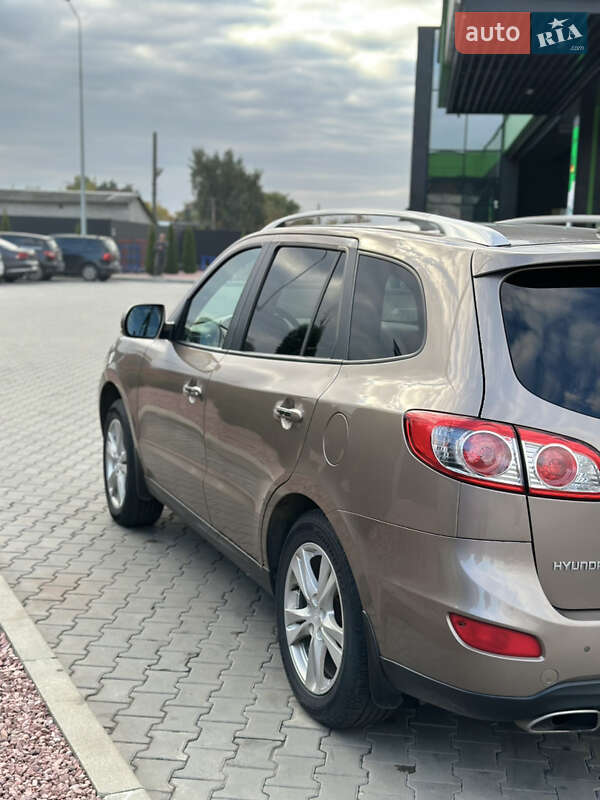 Позашляховик / Кросовер Hyundai Santa FE 2011 в Луцьку фото 13 Позашляховик / Кросовер Hyundai Santa FE 2011 в Луцьку