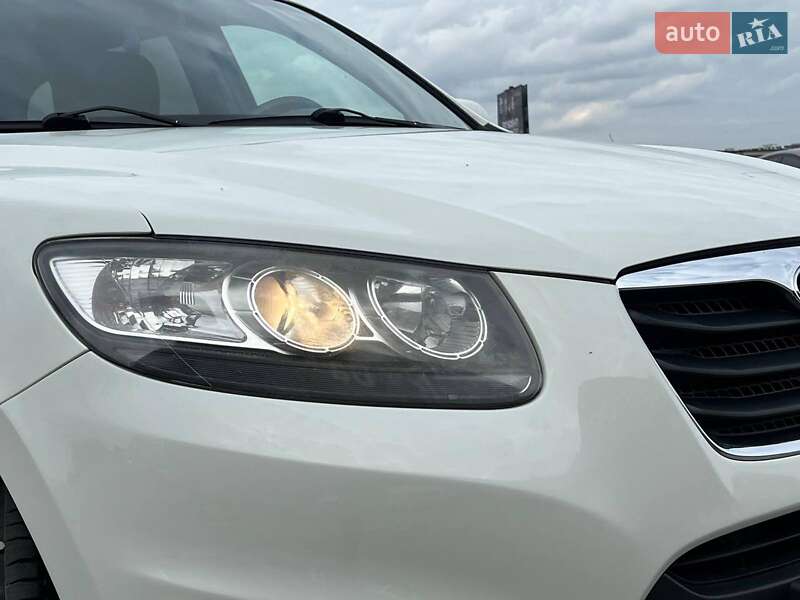 Внедорожник / Кроссовер Hyundai Santa FE 2012 в Львове