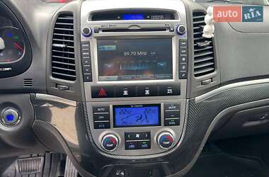 Внедорожник / Кроссовер Hyundai Santa FE 2012 в 