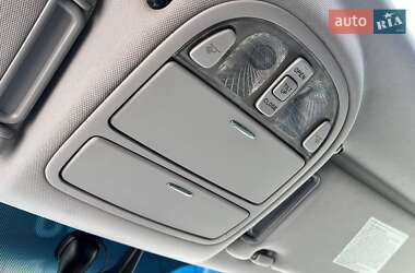 Внедорожник / Кроссовер Hyundai Santa FE 2012 в 