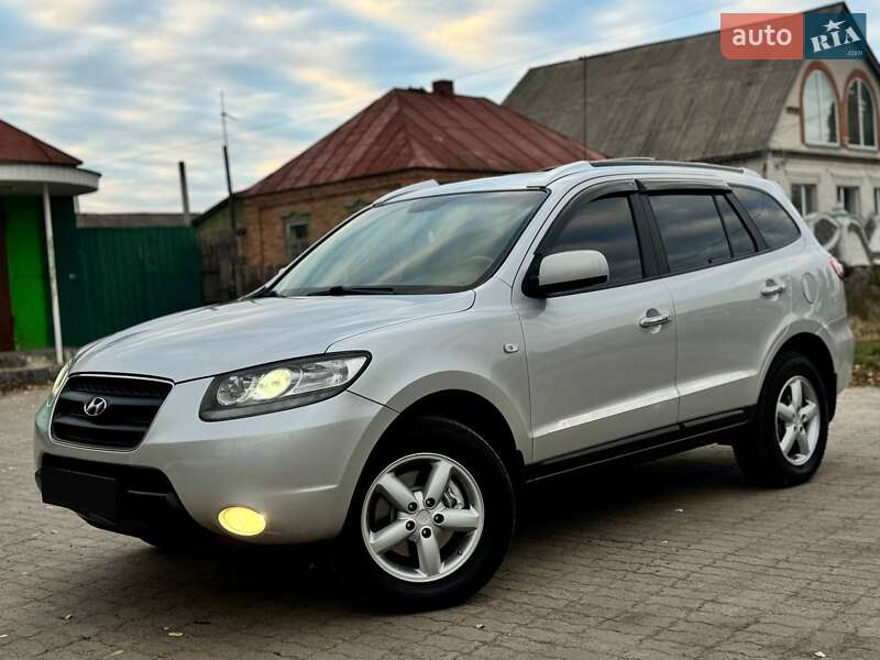 Внедорожник / Кроссовер Hyundai Santa FE 2009 в 