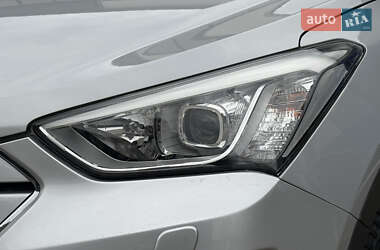 Внедорожник / Кроссовер Hyundai Santa FE 2014 в 