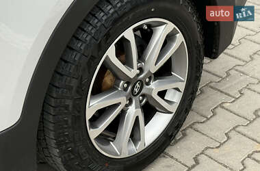 Внедорожник / Кроссовер Hyundai Santa FE 2014 в 