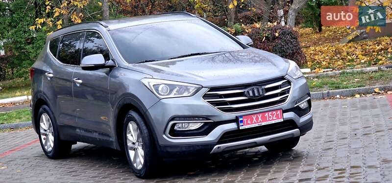 Внедорожник / Кроссовер Hyundai Santa FE 2016 в Подольске