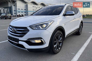 Внедорожник / Кроссовер Hyundai Santa FE 2016 в Киеве