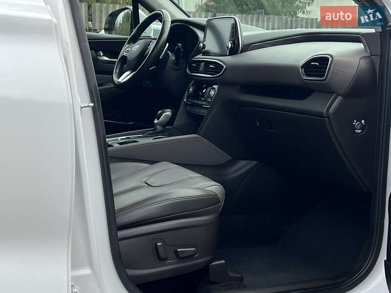Внедорожник / Кроссовер Hyundai Santa FE 2019 в Луцке фото 44 Внедорожник / Кроссовер Hyundai Santa FE 2019 в Луцке