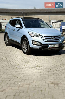 Внедорожник / Кроссовер Hyundai Santa FE 2012 в 
