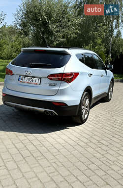 Внедорожник / Кроссовер Hyundai Santa FE 2012 в 