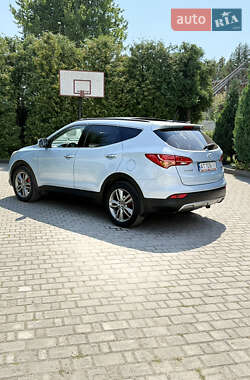 Внедорожник / Кроссовер Hyundai Santa FE 2012 в 