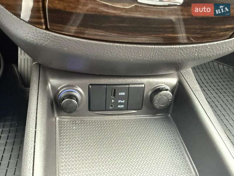 Внедорожник / Кроссовер Hyundai Santa FE 2012 в Виннице