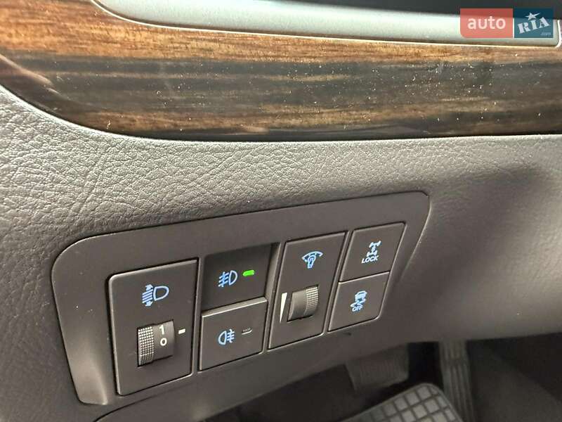 Внедорожник / Кроссовер Hyundai Santa FE 2012 в Виннице