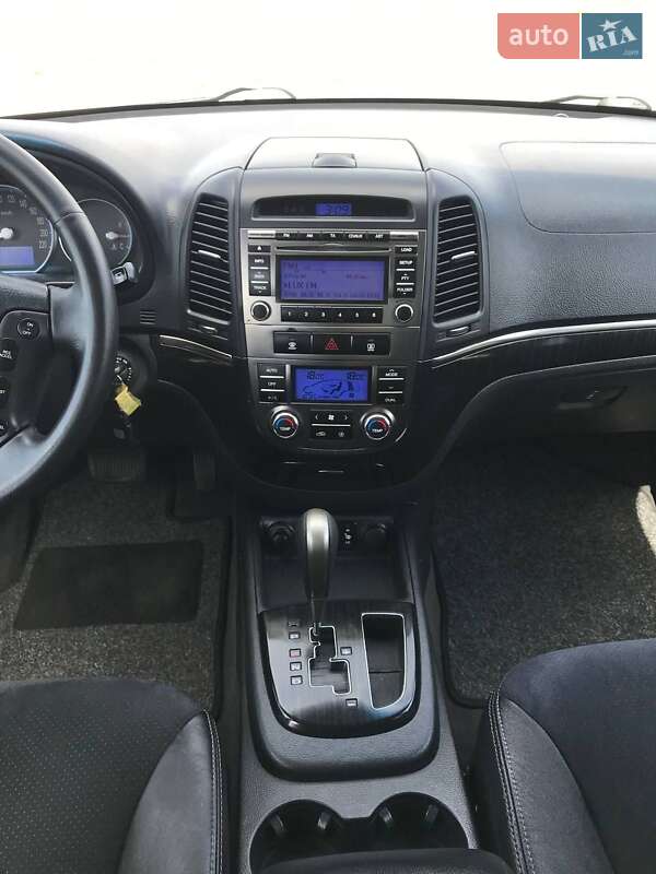 Позашляховик / Кросовер Hyundai Santa FE 2009 в Вінниці