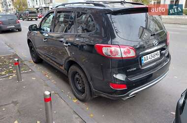 Внедорожник / Кроссовер Hyundai Santa FE 2011 в 