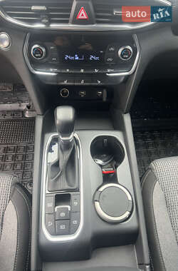 Внедорожник / Кроссовер Hyundai Santa FE 2020 в 