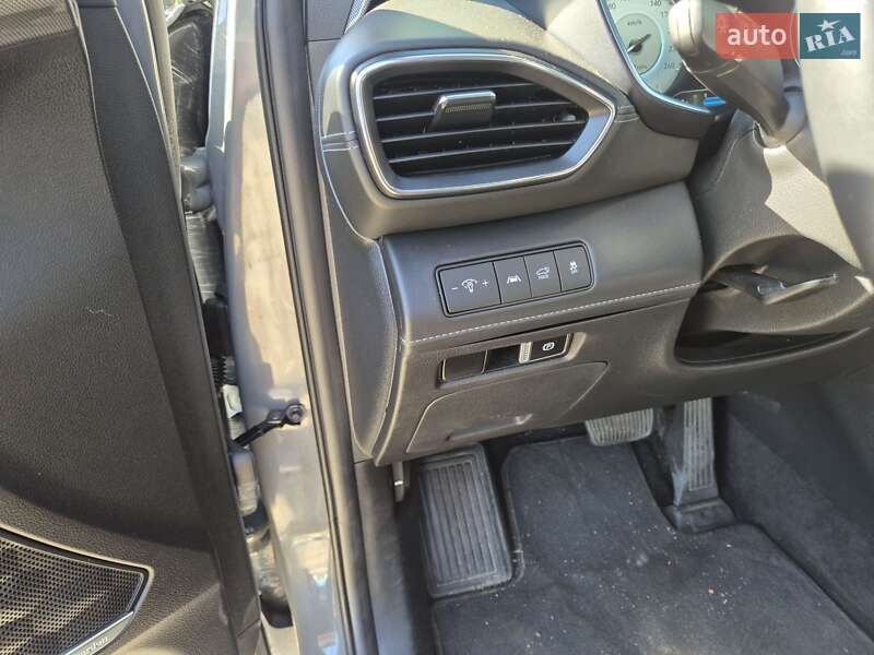 Позашляховик / Кросовер Hyundai Santa FE 2023 в Умані фото 16 Позашляховик / Кросовер Hyundai Santa FE 2023 в Умані