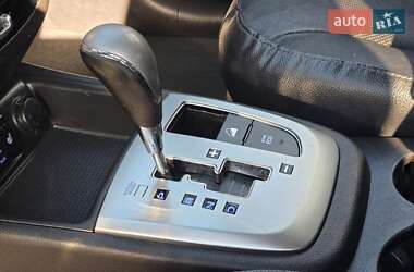 Внедорожник / Кроссовер Hyundai Santa FE 2012 в 