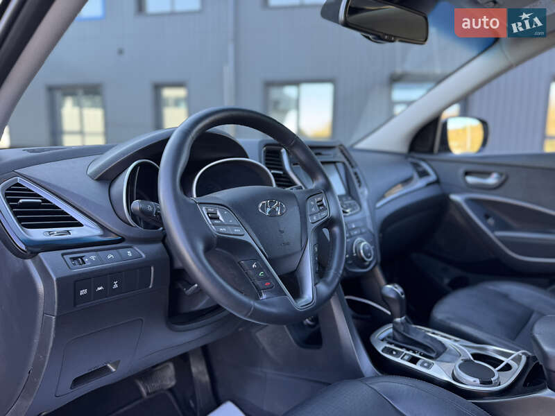 Внедорожник / Кроссовер Hyundai Santa FE 2013 в Дубно фото 16 Внедорожник / Кроссовер Hyundai Santa FE 2013 в Дубно