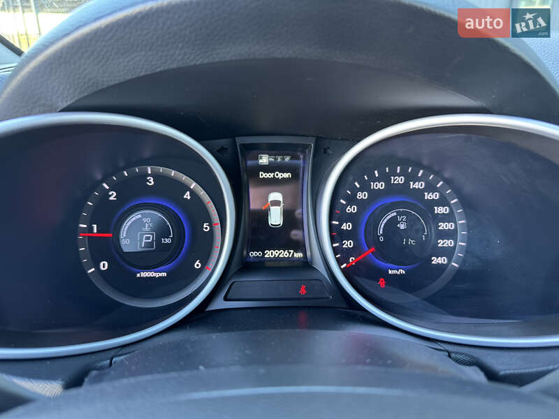 Внедорожник / Кроссовер Hyundai Santa FE 2013 в Дубно фото 35 Внедорожник / Кроссовер Hyundai Santa FE 2013 в Дубно