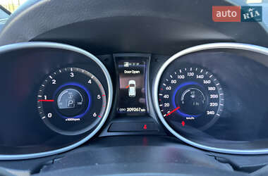 Позашляховик / Кросовер Hyundai Santa FE 2013 в  фото 35 Позашляховик / Кросовер Hyundai Santa FE 2013 в
