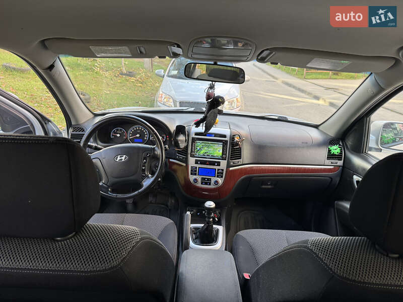 Внедорожник / Кроссовер Hyundai Santa FE 2005 в Новояворовске