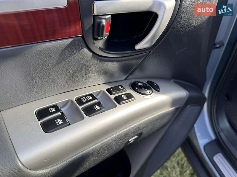 Внедорожник / Кроссовер Hyundai Santa FE 2008 в Луцке фото 12 Внедорожник / Кроссовер Hyundai Santa FE 2008 в Луцке