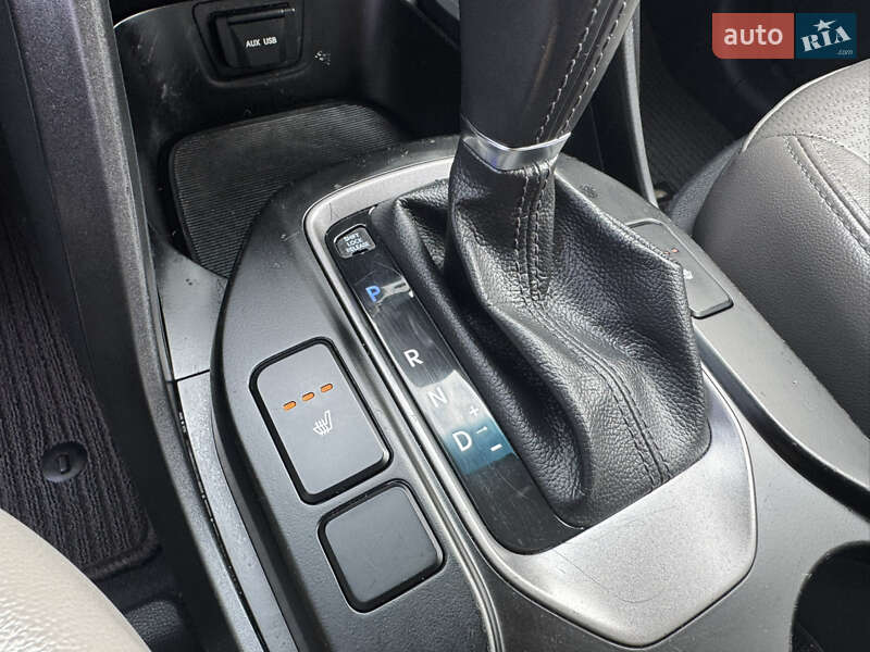 Позашляховик / Кросовер Hyundai Santa FE 2015 в Києві фото 37 Позашляховик / Кросовер Hyundai Santa FE 2015 в Києві