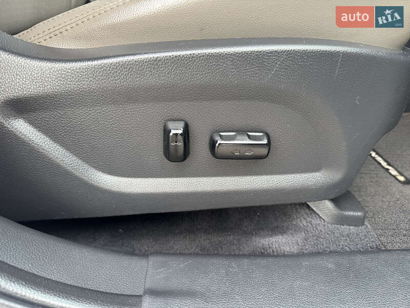 Позашляховик / Кросовер Hyundai Santa FE 2015 в Києві фото 64 Позашляховик / Кросовер Hyundai Santa FE 2015 в Києві