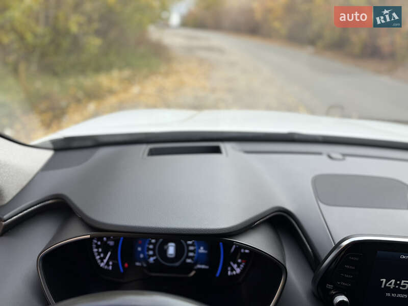 Внедорожник / Кроссовер Hyundai Santa FE 2018 в Киеве