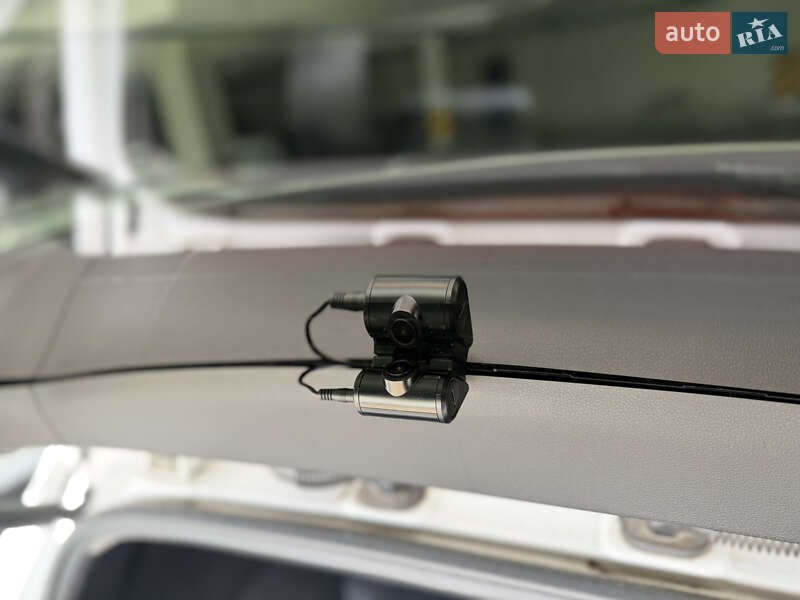 Внедорожник / Кроссовер Hyundai Santa FE 2018 в Киеве