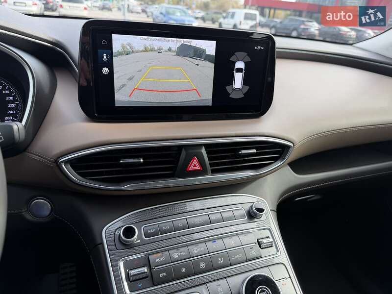 Внедорожник / Кроссовер Hyundai Santa FE 2021 в Киеве