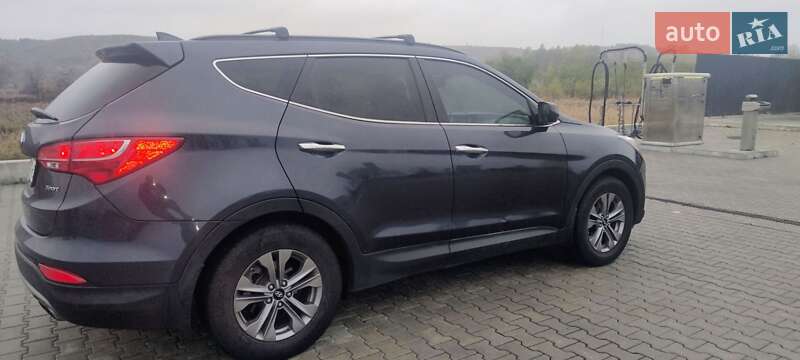 Позашляховик / Кросовер Hyundai Santa FE 2015 в Києві фото 16 Позашляховик / Кросовер Hyundai Santa FE 2015 в Києві