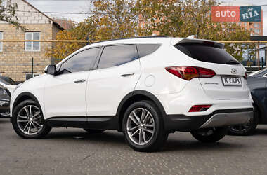 Внедорожник / Кроссовер Hyundai Santa FE 2015 в 