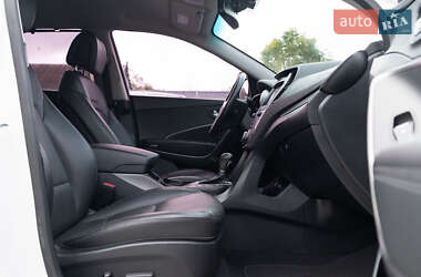Внедорожник / Кроссовер Hyundai Santa FE 2015 в 