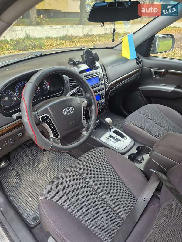 Внедорожник / Кроссовер Hyundai Santa FE 2011 в Виннице