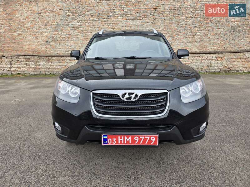 Внедорожник / Кроссовер Hyundai Santa FE 2011 в Луцке