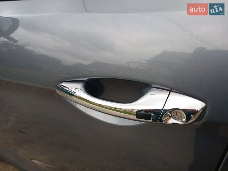 Позашляховик / Кросовер Hyundai Santa FE 2017 в Чорнобаї